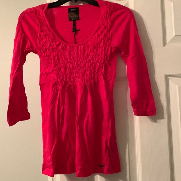 Buffalo Molly Ann XS top with smocking, U-neck, NWT, crimson - Picture 8 of 8